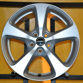Használt Borbet VW-Audi-Seat-Skoda(6-2231)(HA)(JF)Használt alufelni 17coll 5x112